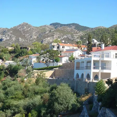 Villa Elleysi *