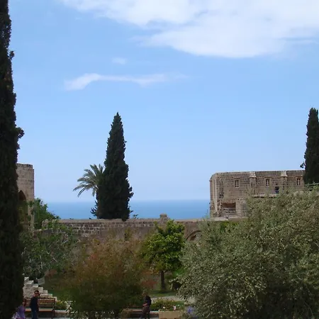 Elleysi, Bellapais