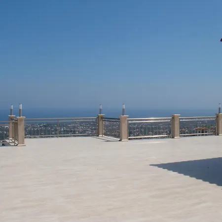 Elleysi Villa *